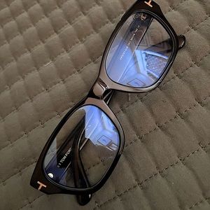 Tom Ford TF 5781 FT5781 -D-B shiny blk t logo blue block lenses 001 🤓